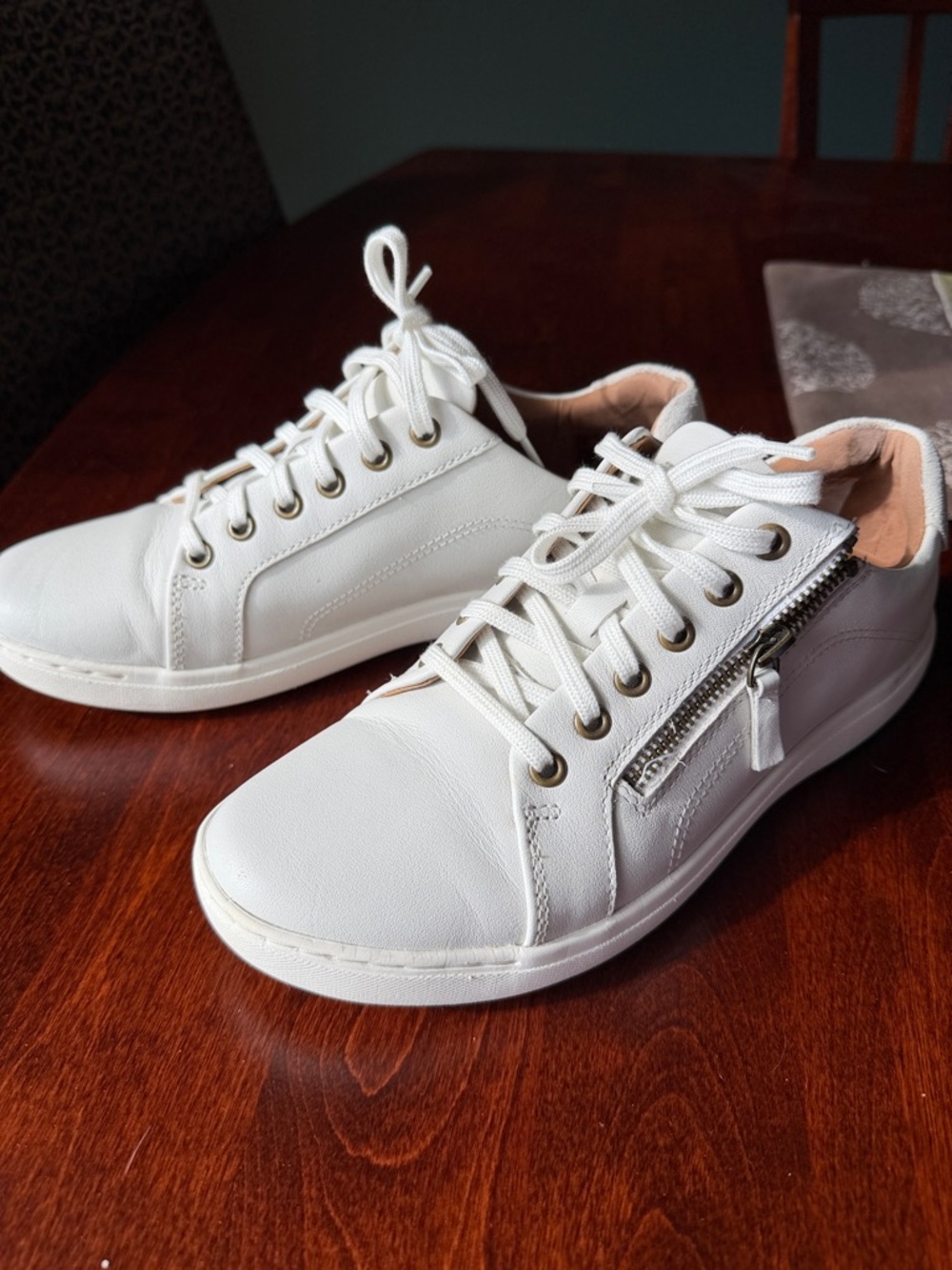 Women's Clarks, Nalle Lace Sneaker Size 9 - Picture 4 of 7